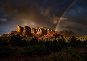 Каньон, грозовая туча, радуга